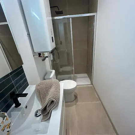 La Suite Jade Avec Sa Terrasse, Clim Et Parking Apartment *